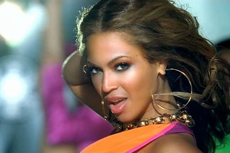 Every hit added to Rolling Stone's top-100 "greatest songs" Crazy In Love Beyonce, Beyoncé Crazy In Love, Beyonce Hold Up, Beyonce Twin, Beyonce Street Style, Beyonce Crazy In Love, Beyonce Photoshoot, Beyonce Dress, Beyonce Makeup