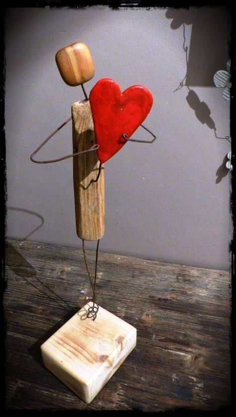 Tre Kunst, Driftwood Projects, Wood Art Projects, Easy Wood, Work Diy, Driftwood Crafts, Wood Working Gifts, Art Easy, Driftwood Art