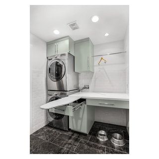 Ranch Reinvented - Midcentury - Laundry Room - Houston - by RD Architecture, LLC | Houzz Laundry Room With Hanging Rod, Organization Laundry Room, Laundry Room Decor Ideas, Laundry Room Decorating, Paint For Kitchen Walls, Compact Laundry, Bookshelves In Bedroom, Closet Curtains, Upholstered Rocking Chairs