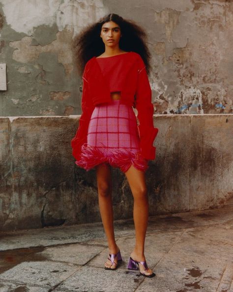 Anita Pozzo by Marco Imperatore for Vogue Poland, December 2021 Mexico City Fashion, Mexico Fashion, Concept Clothing, Model Inspo, Fashion Photography Inspiration, Tailored Dress, Big Hair, Photography Inspo, Fashion Shoot