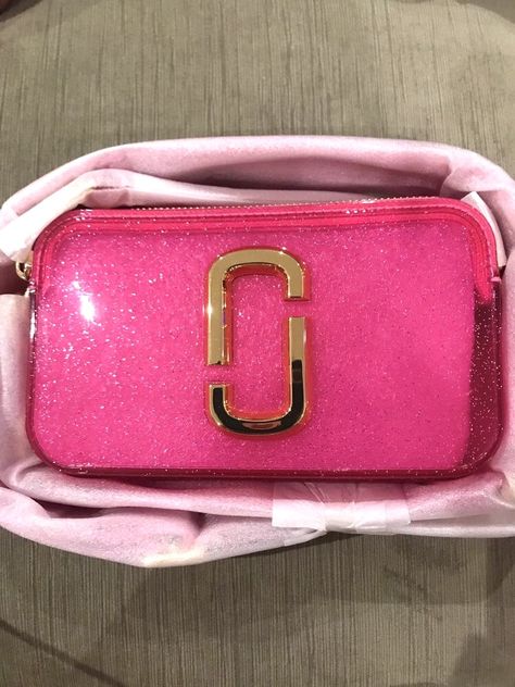 Mark Jacobs Bag, Preppy Handbags, Prada Galleria Bag, Marc Jacobs Snapshot Bag, Snapshot Bag, Hot Pink Bag, Preppy Bags, Marc Jacobs Crossbody Bag, Handbag Essentials