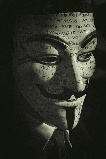 V. ❣Julianne McPeters❣ no pin limits Vendetta Tattoo, Ideas Are Bulletproof, Vendetta Mask, Anonymous Mask, Joker Hd Wallpaper, Hacker Wallpaper, V For Vendetta, Guy Fawkes, Banksy