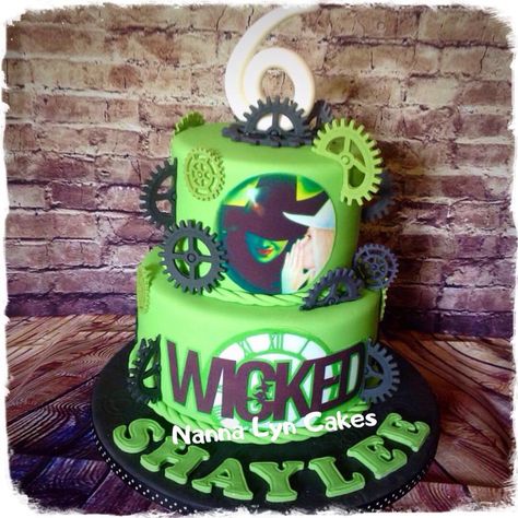 Wicked by Nanna Lyn Cakes Wicked Cake Musical, Wicked Cake, Musical Cakes, Cake Ideas Simple, Broadway Wedding, Wicked Party, Cricket Cake, Lightning Mcqueen Cake, Mcqueen Cake