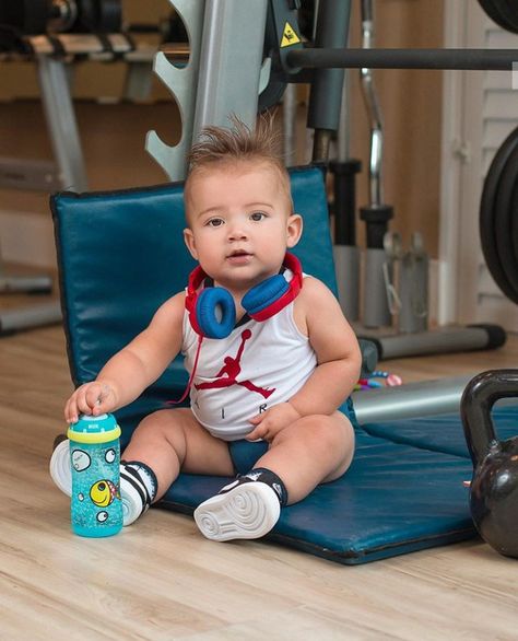 Country Baby Boy, Gym Photoshoot, Celebrity Baby, Cutest Babies, Newborn Baby Photoshoot, Baby Gym, Celebrity Babies, Baby Photoshoot, Baby Pictures