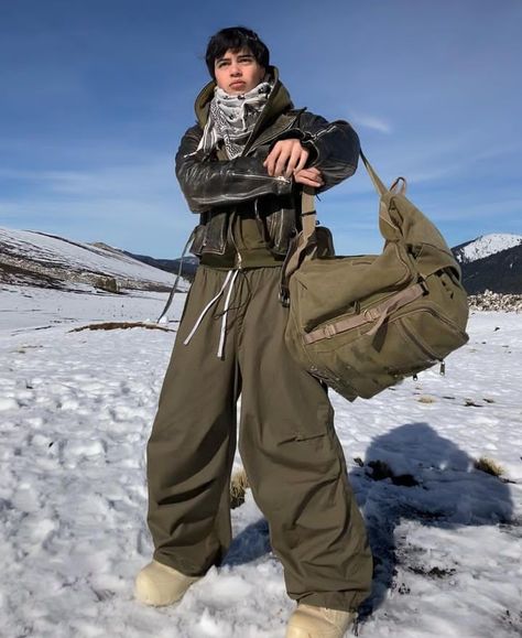 Fashion Gorpcore, Gorp Core, Battle Suit, Jordan Shoes Retro, Fashion Aesthetics, Cool Fits, Streetwear Men Outfits, Snow Leopard, Ski Trip