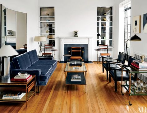 Here's How to Live with Bare Floors | Architectural Digest Aesthetic Couch, Apartment Living Room Layout, Furniture Placement Living Room, Narrow Living Room, Aesthetic Apartment, Living Room Furniture Layout, Apartment Decoration, Small Living Room Design, Living Room Arrangements