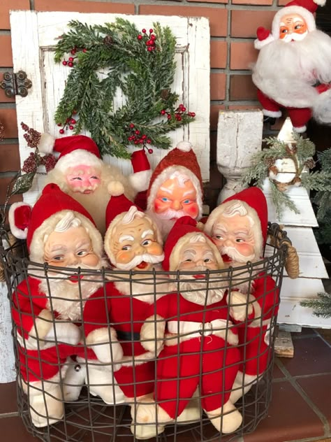 Vintage Rushton Santa, Vintage Santa Tree, Vintage Santa Collection, Vintage Santa Display, Santa Collection Display Ideas, Vintage Santa Decor, Vintage Rudolph, Santa House, Christmas Booth