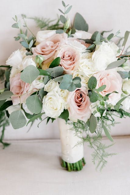 Stone House of St. Charles Wedding Photographer & Videographer Ranunculus Wedding Bouquet, Elegant Wedding Bouquets, Bridal Bouquet Peonies, Peony Bouquet Wedding, Ribbon Bouquet, Peony Wedding, Wedding Flowers Summer, Dusty Miller, Diy Wedding Bouquet