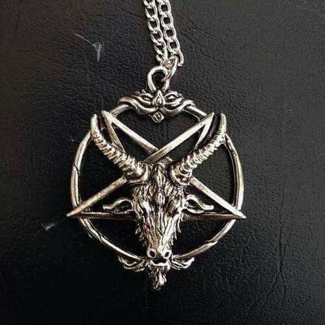 Necklaces Satanic, Satanic Outfits, Satanic Clothes, Satanic Necklace, Satanic Jewelry, The Satanic Bible, Cool Rings For Men, Goth Kids, Creative Necklace