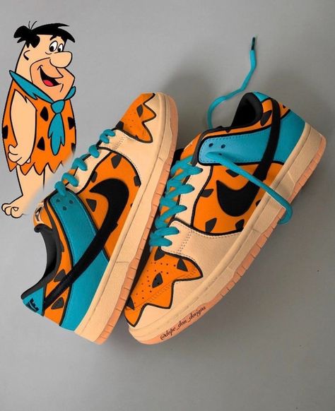 Marvel Shoes, Painted Shoes Diy, Custom Sneakers Diy, Pretty Sneakers, Custom Painted Shoes, Custom Shoes Diy, Pretty Shoes Sneakers, Jordan Shoes Retro, Custom Nike Shoes