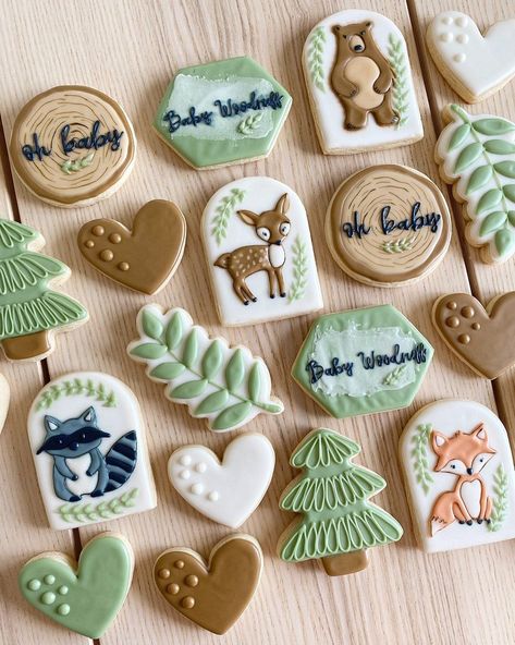 Woodland Shower Cookies, Woodland Royal Icing Cookies, Woodland Animal Cookies Decorated, Woodland Cookies Baby Boy, Woodland Decorated Cookies, Woodland Themed Cookies, Woodland Creature Cookies, Woodland Baby Shower Desserts, Cookies For Baby Shower Boy