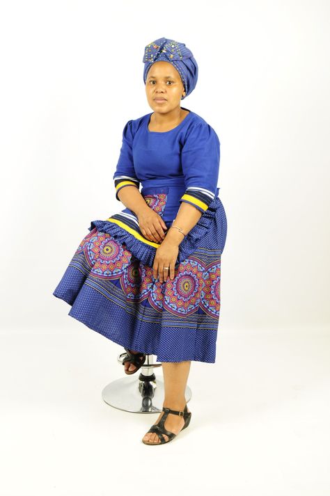 Shweshwe Dresses For Makoti 2022, Makoti Attire Xhosa, Makoti Attire, Shweshwe Dresses For Makoti, Xhosa Attire, South African Traditional Dresses, African Traditional Wear, Plus Size Clothing Stores, Carrot Muffins