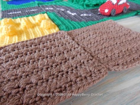 21 Free Crochet Patterns for Road Play Mat | HappyBerry Crochet Playmat, Farm Play Mat, Road Play Mat, Crochet Farm, Farm Play, Cal Crochet, Crochet Cal, Baby Playmat, Crochet Appliques