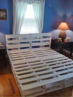 Bedframe Diy, Making A Bed Frame, Pallet Bed Frame Diy, Pallet Bed Frame, Diy Pallet Bed, Pallet Bed, Diy Bed Frame, Pallet Ideas, Diy Pallet Projects