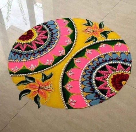 Rangoli Beautiful Designs, Diwali Beautiful Rangoli, Beautiful Diwali Rangoli, Simple Round Rangoli, Entrance Rangoli Designs, Beautiful Rangoli For Diwali, Colourful Rangoli Designs Diwali, Easy And Beautiful Rangoli Designs, Rangoli Diwali Design