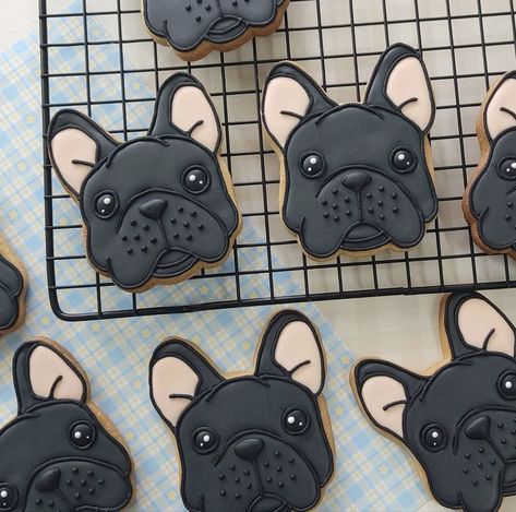 Biscuit Decoration, Royal Iced Cookies, Iced Sugar Cookies, Cat Cookies, Dog Cakes, Sugar Cookie Designs, Pretty Cookies, Dog Cake, Dog Cookies