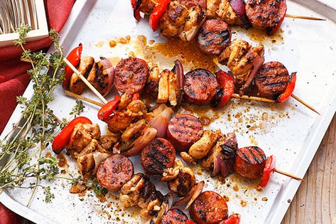 Chorizo Skewers, Tapas Ideas, Chicken And Chorizo, Best Bbq Recipes, Tapas Party, Carnivore Recipes, Chicken Chorizo, Food On Sticks, Portuguese Food