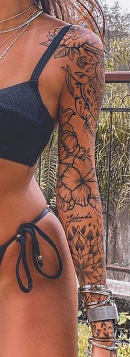 Art Tattoo Design, Arm Sleeve Tattoos For Women, Cowgirl Tattoos, Tattoo Design Tattoo, Feminine Tattoo Sleeves, Tattoos For Women Half Sleeve, Spine Tattoos For Women, Leg Tattoos Women, Stylist Tattoos