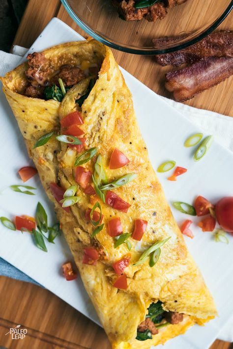 Chorizo And Spinach Omelette #paleo Ham And Cheese Omelette, Paleo Breakfast Easy, Spinach Omelette, Cheese Omelette, Paleo Recipes Breakfast, Pancake Recipe Easy, Omelette Recipe, Paleo Recipes Easy, Easy Paleo