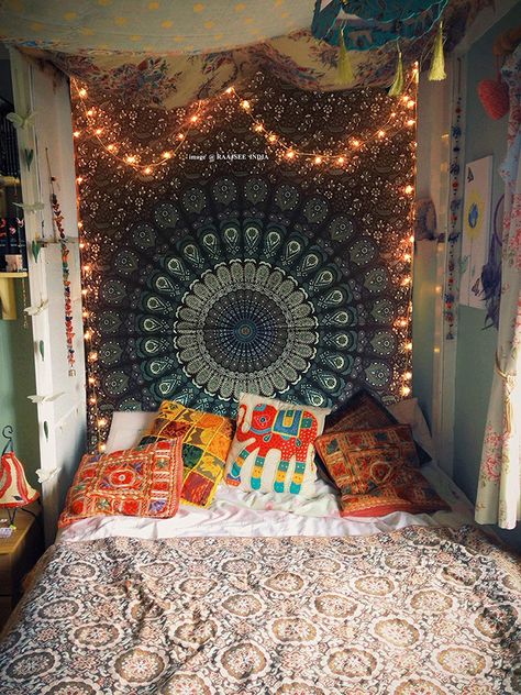 Large Blue Hippie Mandala Tapestry | for cozy nights and fresh morning starts - get yours at Amazon.co.uk #hippie #hippiemorning #boho #bohochick #bed #diyhomedecor #homedecor #mandala #blue #bedroomideas #amazonfinds #shop #afflink Room Ideas With Tapestry, Mandala Tapestry Bedroom, Mandala Blue, Bedding Queen, Fresh Morning, Elephant Tapestry, Queen Bedspread, Blue Tapestry, Cosy Bedroom