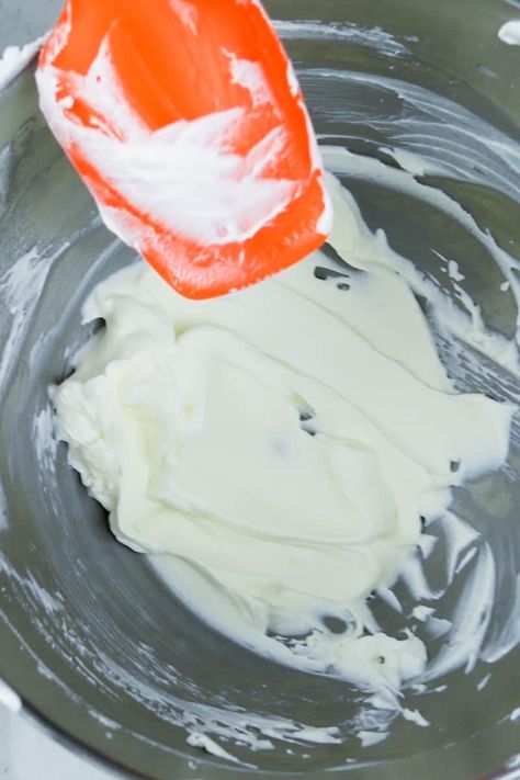 Greek Yogurt Whipped Cream, Stabilized Whipped Cream Frosting, Whipped Yogurt, Whipped Cream Cakes, Stabilized Whipped Cream, Recipes With Whipping Cream, Small Microwave, Whipped Cream Frosting, Mascarpone Cheese