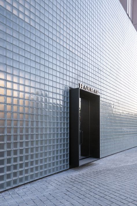 Aim Architecture, Doors Architecture, Glass Blocks Wall, Retail Facade, Designer Store, Glass Brick, Store Interiors, Brick Facade, Glass Facades