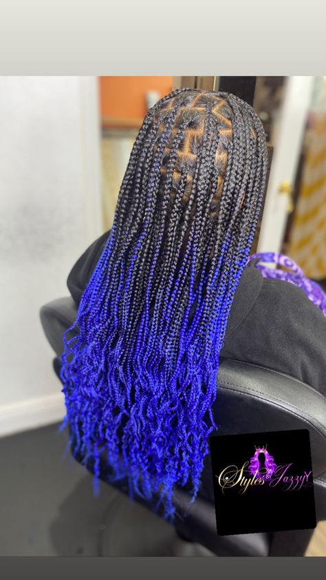 Knotless Box Braids Blue And Black, Blue Box Braids With Curly Ends, Blue Braids For Kids, Blue Braids With Curls, Black And Blue Braids With Curls, Blue And Black Braids With Curls, Black And Blue Knotless Braids, Dark Blue Braids For Black Women, Blue And Black Box Braids