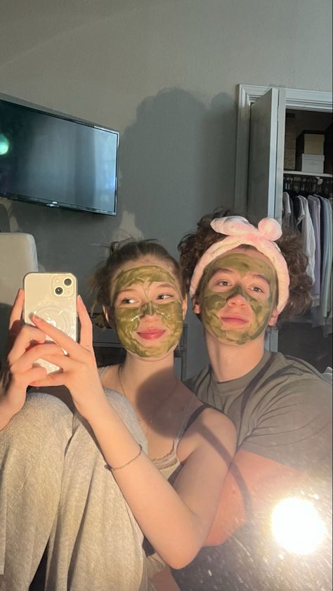 Couples Face Masks Pictures, Couple Face Masks, Aesthetic Clean Girl, Goals Aesthetic, Face Mask Aesthetic, Goals Couple, Mask Aesthetic, Aesthetic Clean, Teenage Love