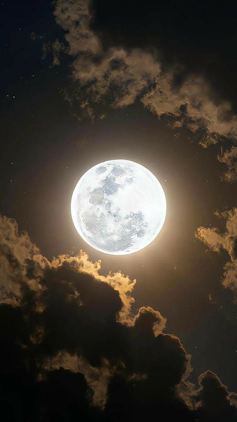 Samsung Wallpapers, Beautiful Moon Pictures, Moon Artwork, Nature Background Images, Night Sky Wallpaper, Cool Backgrounds Wallpapers, Moon Pictures, Moon Photography, Dark Wallpaper Iphone