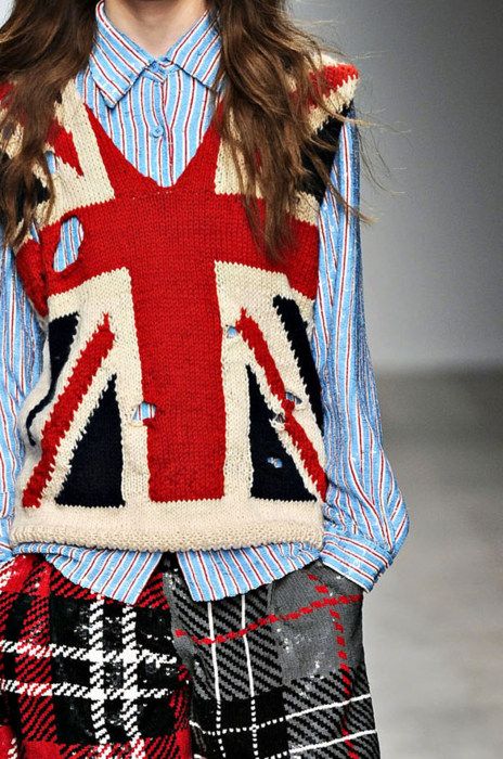 #unionjack Hellenic Pagan, Flag Outfit, Twitch Streamer, Union Jack, Fashion Killa, London Fashion, London Fashion Week, High Fashion, Personal Style