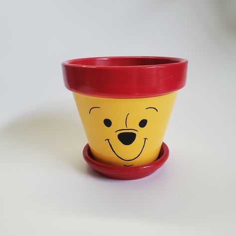 Plant Pots Crafts, Terra Cotta Pot Crafts Diy, Clay Pot Projects, Flower Pot People, Face Flower, Flower Pot Art, Classic Pooh, Terra Cotta Pot Crafts, Painted Pots Diy