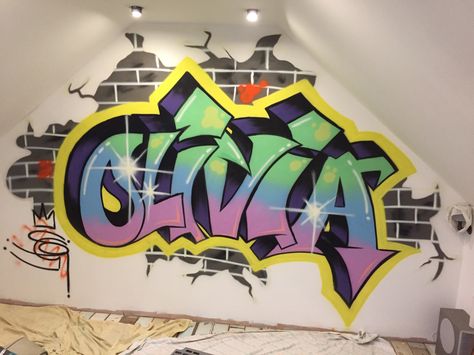 Olivia graffiti Graffiti Border Design, Graffiti Name, Olivia Name Art, Skateboard Graffiti Art, Name Graffiti Art, Graffiti Writing On Wall, Graffiti Name Art, Graffiti Name Art Design, Graffiti Names Design