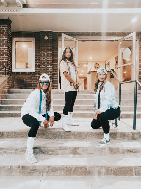 Frat Boy Dress Up Day, Frat Boys Halloween Costume, Hoco Themes, Frat Boy Costume, Army Halloween, Carnaval Outfits, Army Halloween Costumes, Spirit Week Themes, Ghost Trend