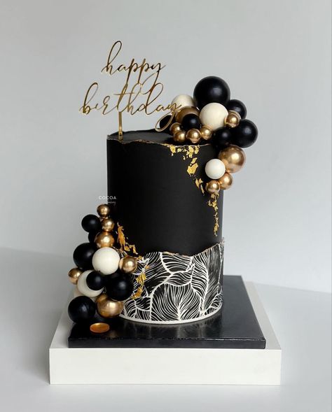 Birthday Cake For Women Black And Gold, All Black Cake Birthday For Men, 50th Bday Cake For Women, Cake Designs Black And Gold, Black White Gold Cake, Black And Gold Birthday Cake, Simple Birthday Cake Designs, Golden Birthday Cakes, Black And Gold Birthday