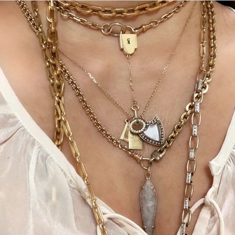 Gem Gossip, John Hardy Jewelry, Ju Ju, Vintage Chain, Steampunk Accessories, Neck Accessories, Golden Necklace, Bead Necklaces, Looks Street Style