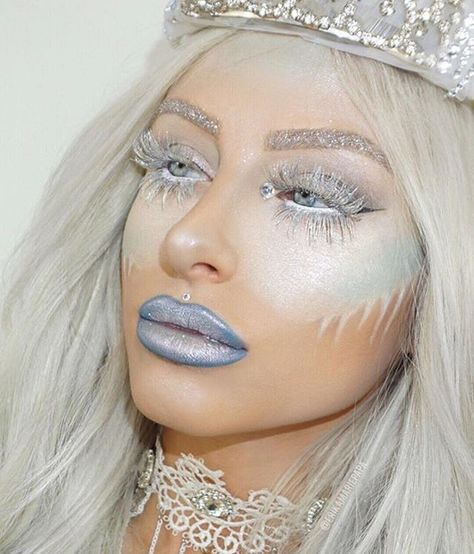 Glam Halloween Makeup, Ice Queen Costume, Ice Queen Makeup, Makeup Clown, Angel Halloween, Glam Halloween, Angel Halloween Costumes, Winter Queen, Halloween Make-up Looks