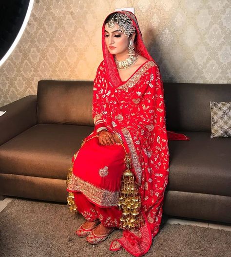 Punjabi Wedding Suit, Bridal Suits Punjabi, Bride Suit, Sikh Bride, Indian Bride Outfits, Punjabi Bride, Bridal Lehenga Collection, Indian Bridal Dress, Bridal Dress Fashion