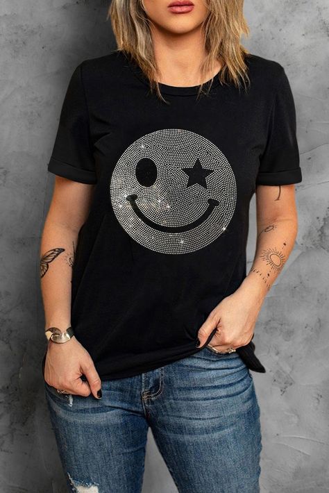 $6.09 Black Sparkle Rhinestone Smile Face Graphic T Shirt Wholesale Face Pattern, Face Graphic, Black Sparkle, Smile Face, Outerwear Jackets, Smiley, Plus Size Dresses, Daily Wear, Graphic T Shirt