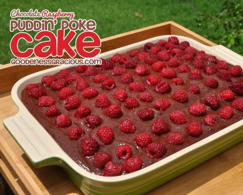 Chocolate Raspberry Cake Dirty Dessert, Raspberry Desserts Cake, Raspberry Treats, Raspberry Pudding, Cake Poke, Pudding Poke Cake, Raspberry Desserts, Chocolate Raspberry Cake, Cake Platter