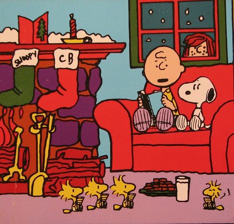 A Charlie Brown Christmas, Snoopy Wallpaper, Brown Christmas, Peanuts Christmas, Cute Christmas Wallpaper, Snoopy Pictures, Disney Vintage, Cartoon Christmas, Christmas Time Is Here