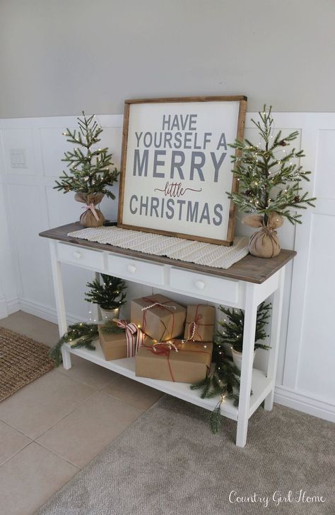 Christmas Farmhouse Diy Decor, Rustic Christmas Home Decor, Christmas Front Entry Decor, Christmas Entryway Decor Front Entry, Cricut Christmas Decor, Christmas Decor Ideas Farmhouse, Christmas Decor Signs, Christmas Entryway Decor, Entryway Christmas Decor