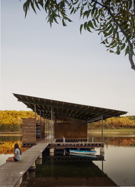 Lake Flato, Concrete Buildings, Contemporary Building, Areas Verdes, Architecture Books, American Architecture, Chinese Architecture, Architectural Inspiration, Hill Country