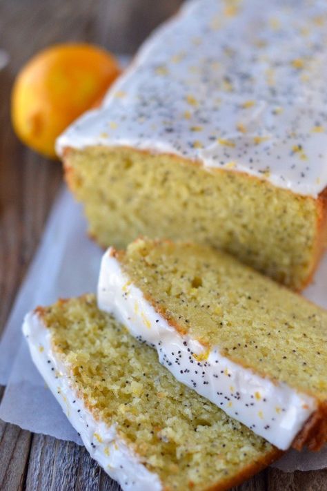 Cake Mountain, Lemon Poppy Seed Loaf, Lemon Poppy Seed Bread, Olive Oil Cookies, Citrus Party, Olive Oil Cake Recipe, Poppy Seed Bread, Lemon Olive Oil Cake, Dessert Design