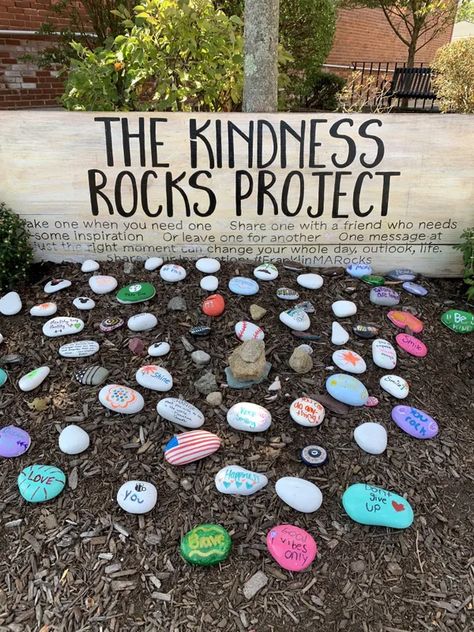 Inspirational Rock Garden, Preschool Rock Garden, Peace Garden Ideas School, Painted Rock Gardens, School Rock Garden Ideas, Kindness Rock Garden School, Community Rock Garden, Kindness Garden Rocks, Kindness Rocks Garden