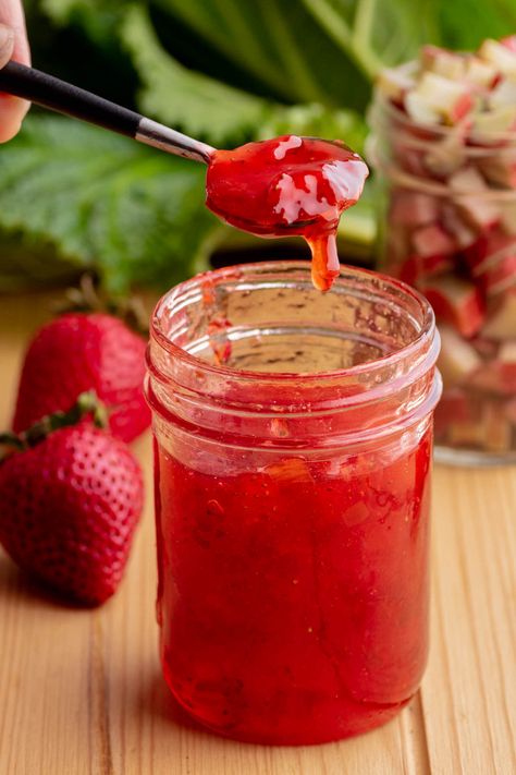 Homemade Strawberry Rhubarb Jam - Dish 'n' the Kitchen Rhubarb Jam Recipes Easy, Rhubarb Jam Recipes Canning, Strawberry Rhubarb Jam Recipe, Strawberry Rhubarb Sauce, Rhubarb Jelly, Freeze Rhubarb, Rhubarb Jam Recipes, Rhubarb Strawberry, Canned Strawberries