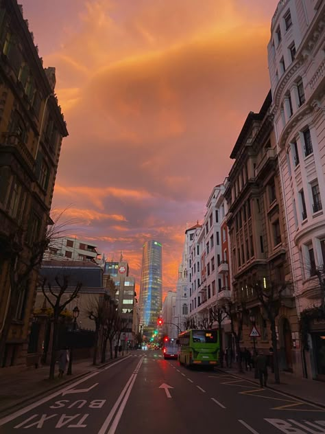 #bilbao #spain #sunrise #city #morning #skyphoto #skyline Bilbao Spain Aesthetic, Spain Bilbao, Spain Vibes, Spain Aesthetics, City Morning, Sunrise City, Bilbao Spain, Spain Aesthetic, Places In Spain