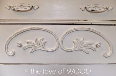 4 the love of wood: 20 FURNITURE APPLIQUES that will keep you inspired Door Bed Frame, Chalk Paint Furniture Dresser, Diy Furniture Appliques, Wood Embellishments, Dresser Kitchen, Door Bed, Furniture Appliques, Wood Appliques, Headboard Decor