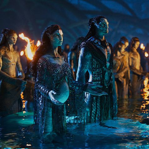 Kate Winslet and Cliff Curtis as Ronal and Tonowari, in “Avatar: The Way of Water” (2023). Fan Art Avatar, Avatar 2 Movie, Avatar Film, Stephen Lang, Shot Film, Blue Avatar, Avatar The Way Of Water, Avatar James Cameron, The Shape Of Water