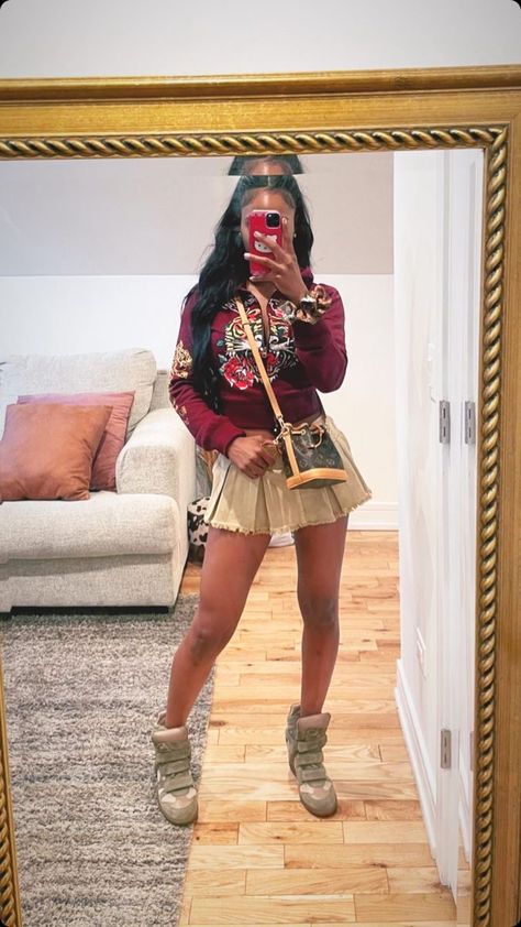 Atl Fall Outfits, Fall Outfit With Dunks, Palm Angels Shirt Outfit Black Women, Two Piece Outfits Black Women, Cute Outfits For Brunch, Gray And Black Outfits, Hoodie And Skirt Outfits, Jacket Skirt Outfit, Skirts Cute