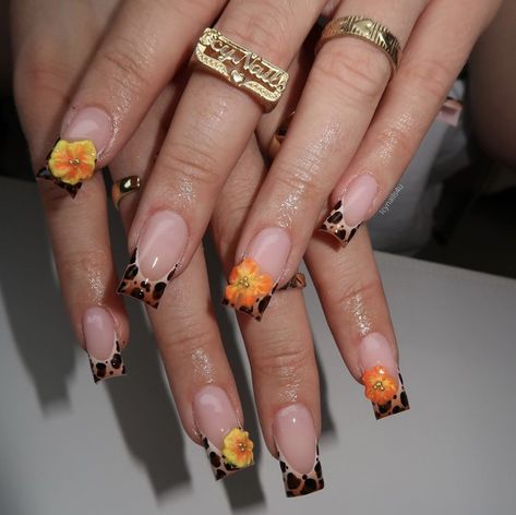 Junk Nails, Leopard Flower, Girly Acrylic Nails, Basic Nails, Dope Nail Designs, Classy Acrylic Nails, Short Square Acrylic Nails, Acrylic Nails Coffin Short, Short Acrylic Nails Designs